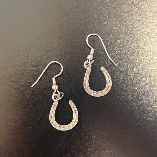 Earrings (Jewellery)
