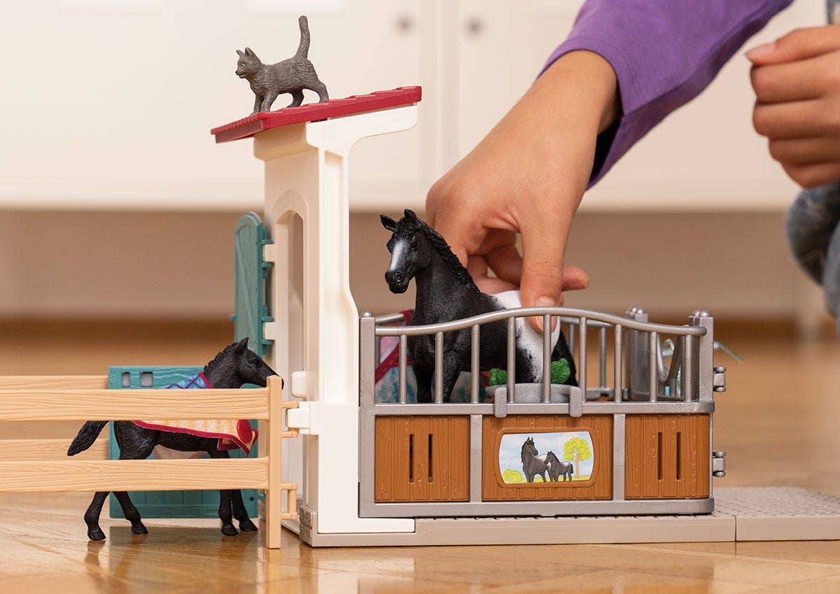 Horse Box With Mare And Foal  Horse Toy Playset